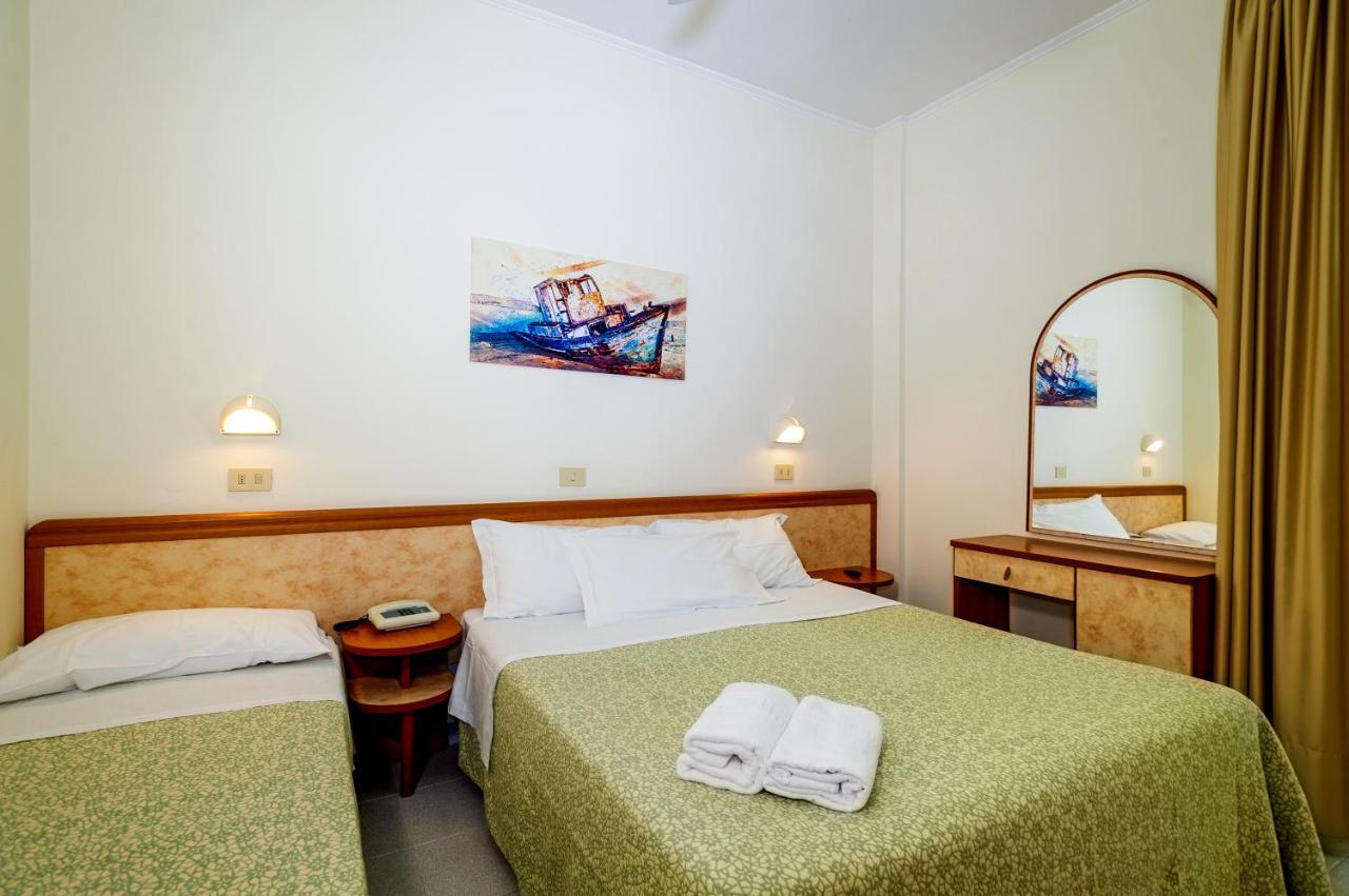 Hotel Miramare - Silvi Marina Exteriör bild